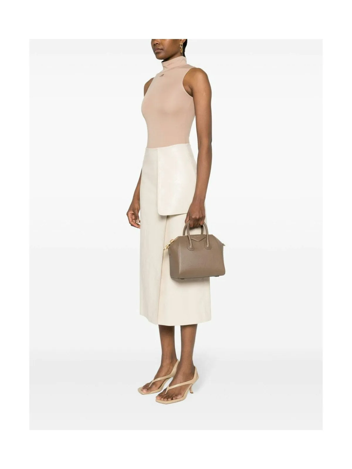 BOLSO ANTIGONA S TAUPE OSCURO ZIP DORADO