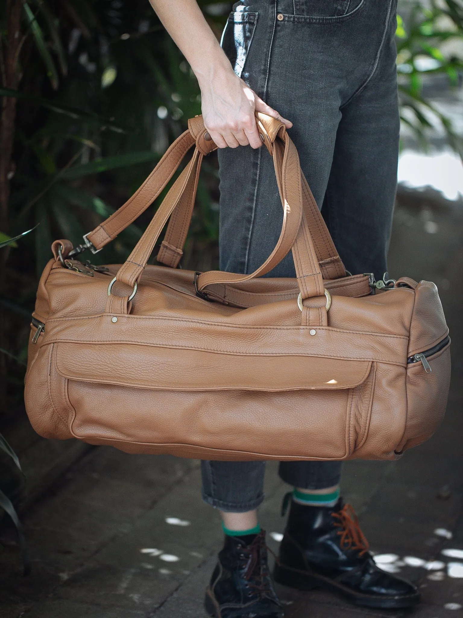 Classic Overnight Travel Bag - Cowhide - Tan