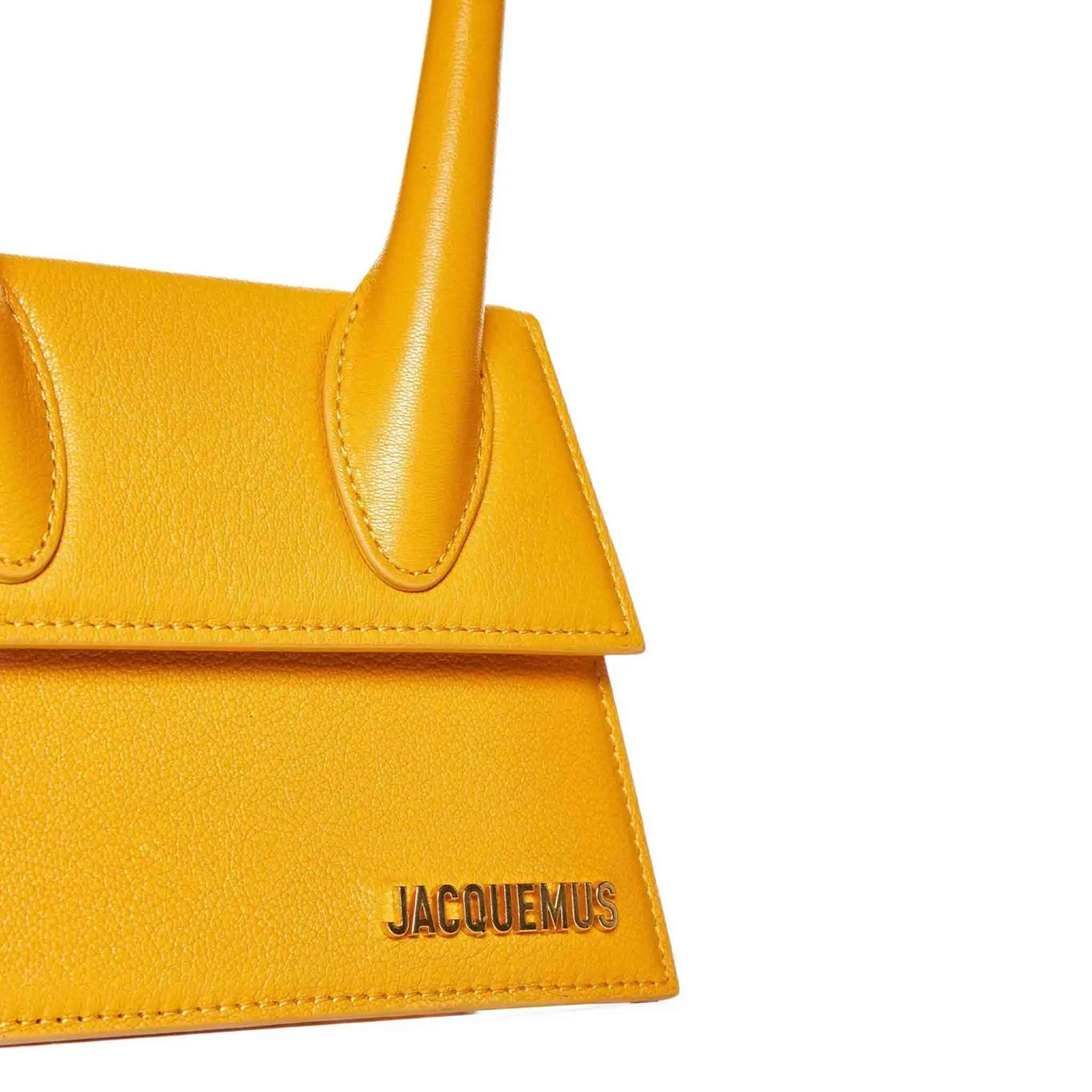 Jacquemus Le Moyen Chiquito in Orange
