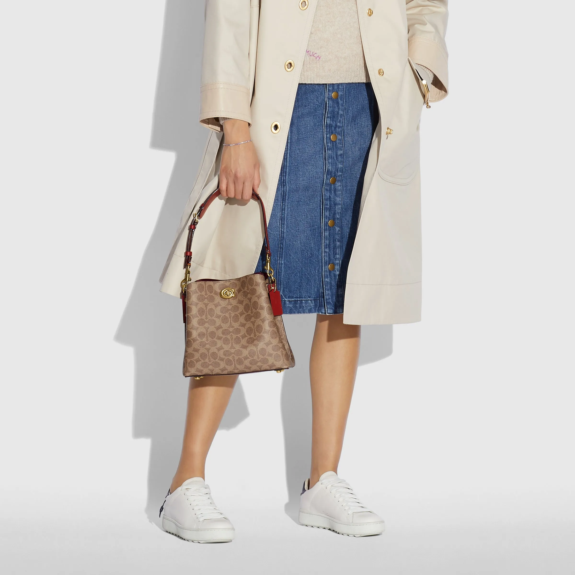 Willow Bucket Bag In Signature Canvas
